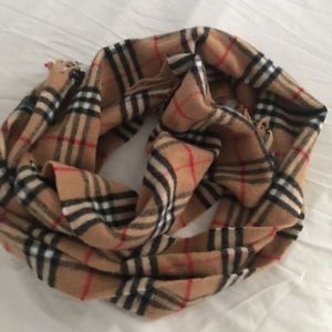 Vintage Burberry scarf